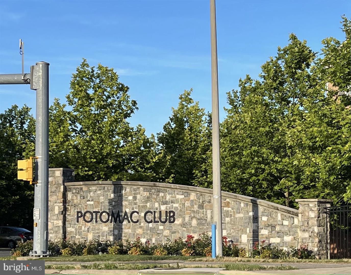 POTOMAC CLUB - Residential Lease