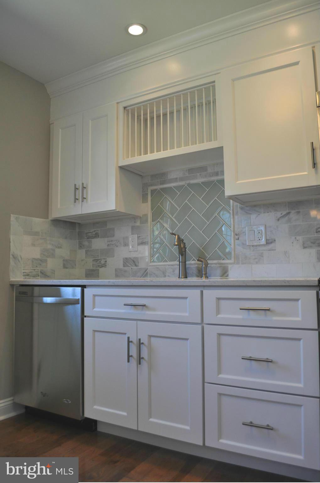 PINEDALE WOODS - Residential