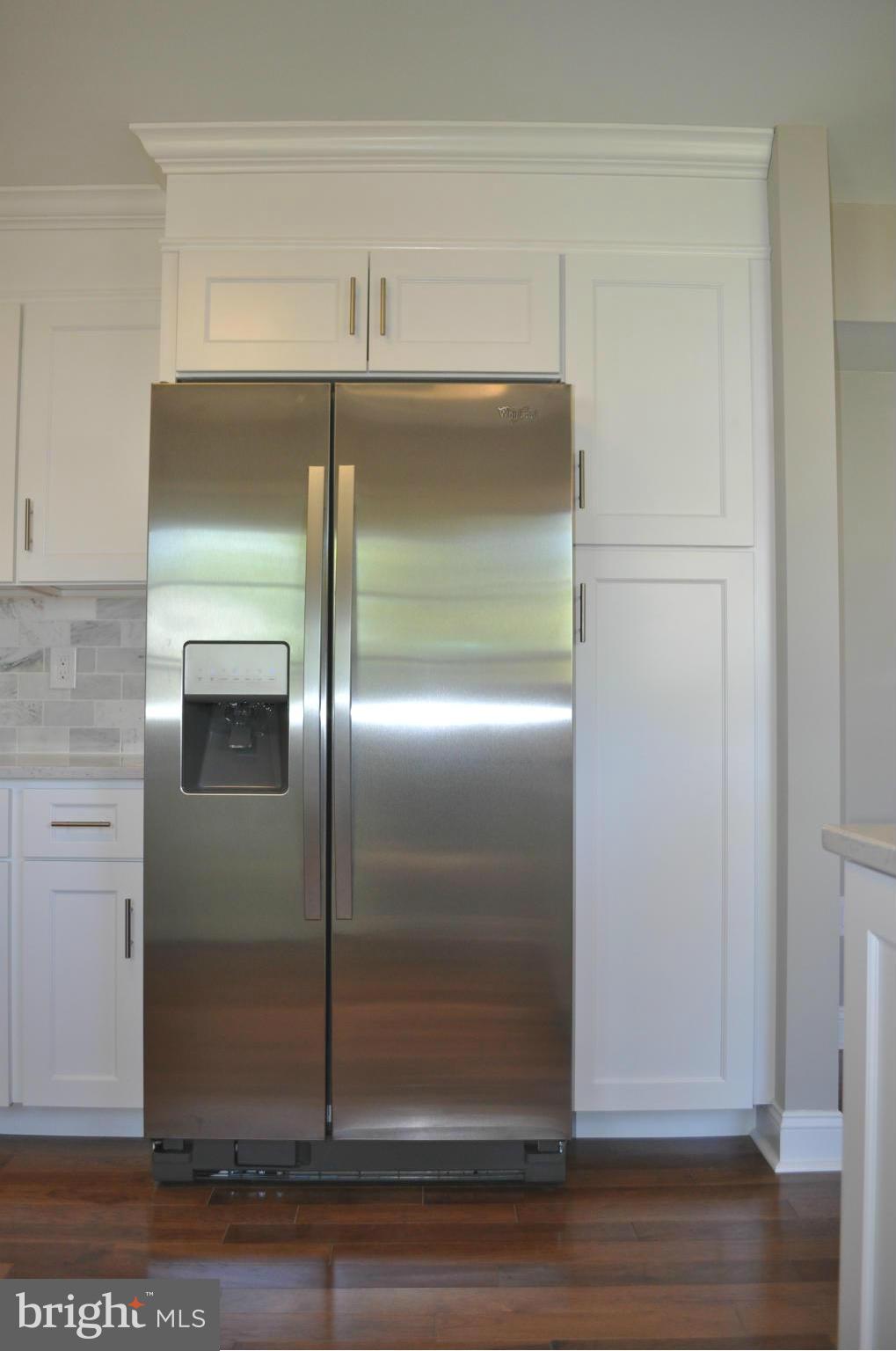 PINEDALE WOODS - Residential