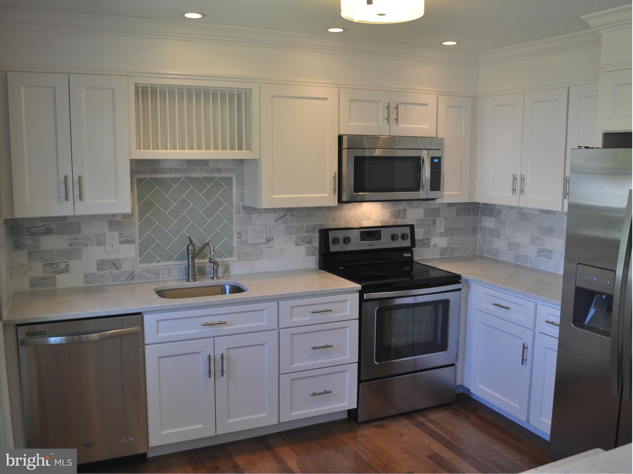 PINEDALE WOODS - Residential