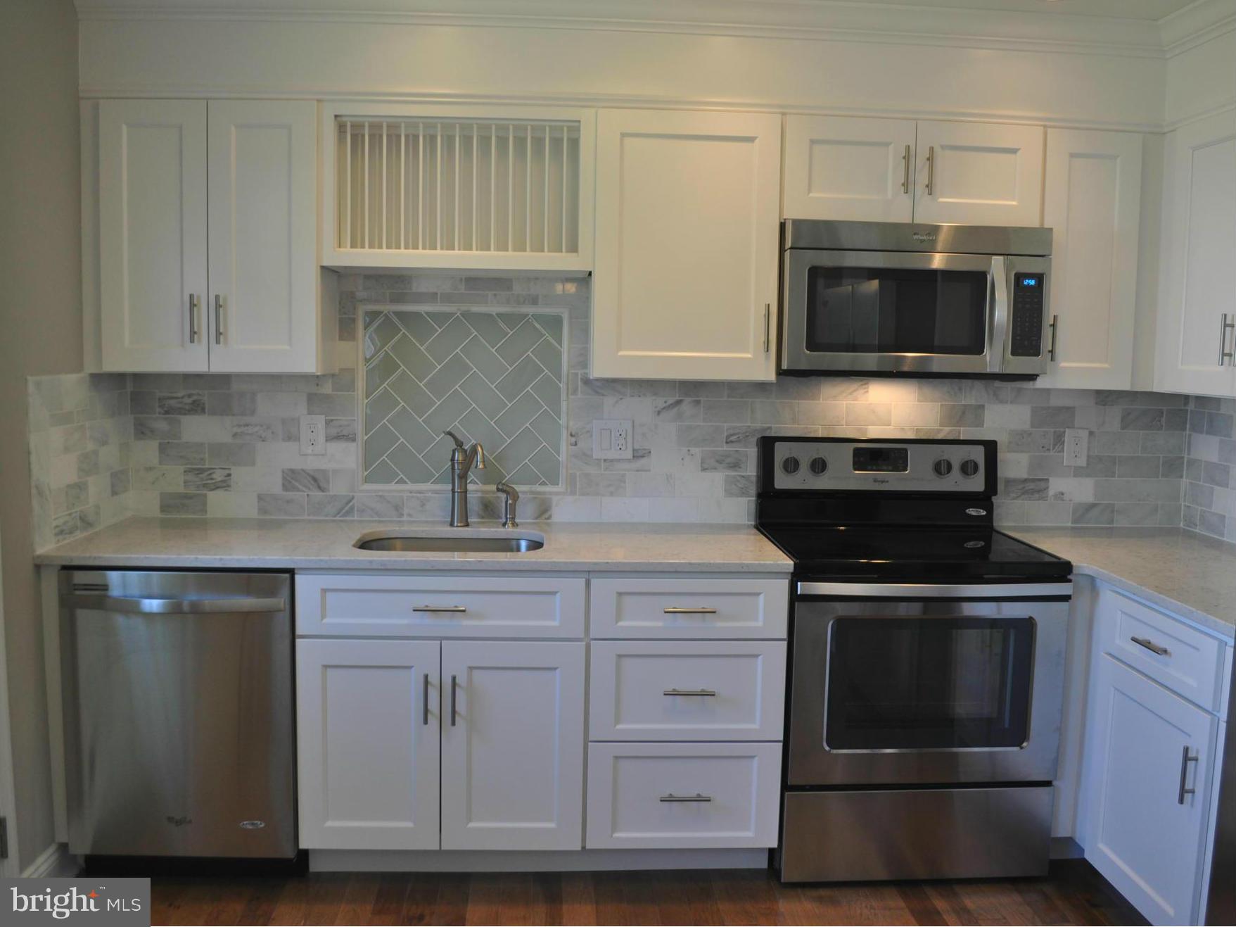 PINEDALE WOODS - Residential