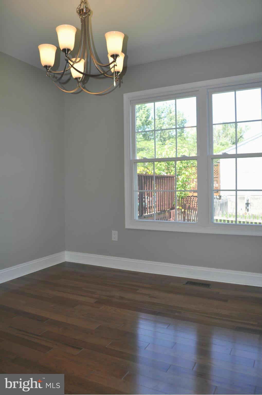 PINEDALE WOODS - Residential