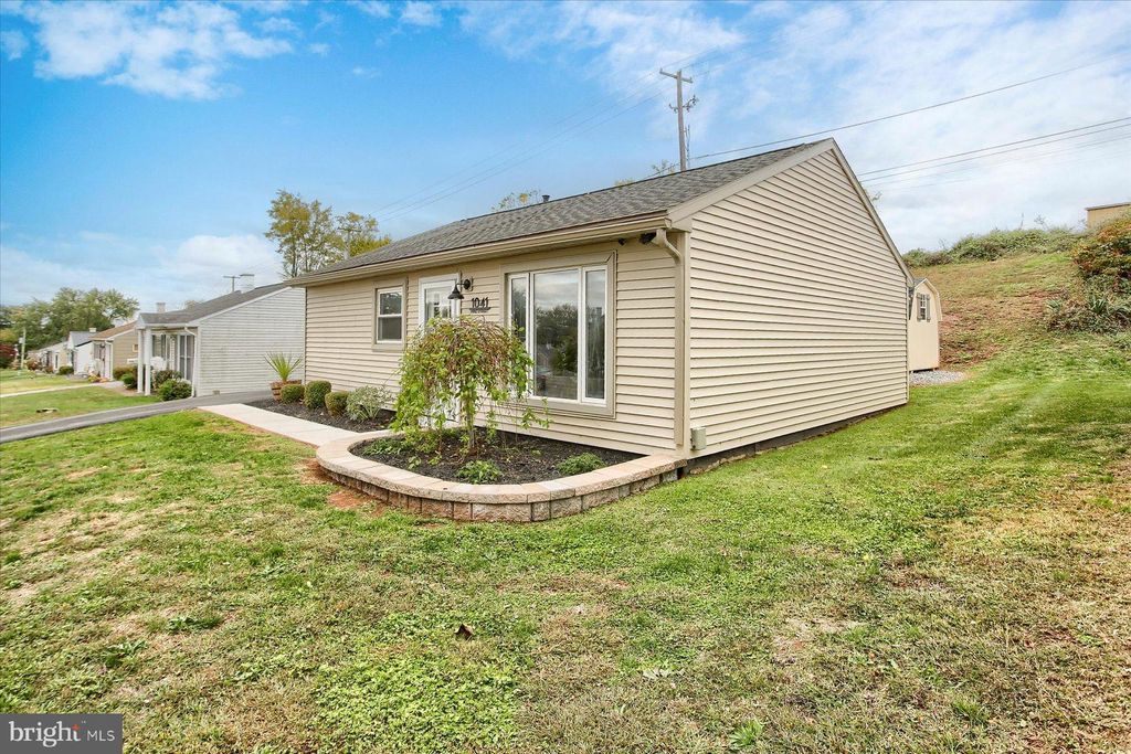 Photo of 1041 N Pine Street, MIDDLETOWN, PA 17057 (MLS # PADA2050882)
