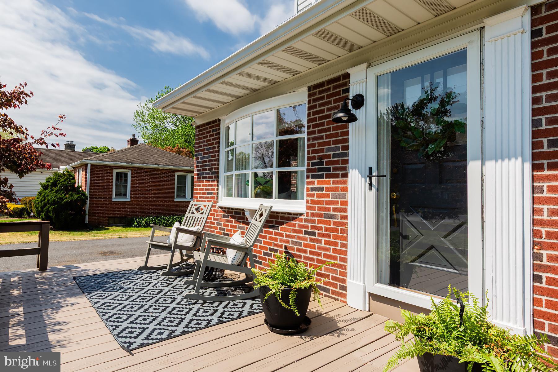 COUNTRY CLUB HEIGHTS - Residential