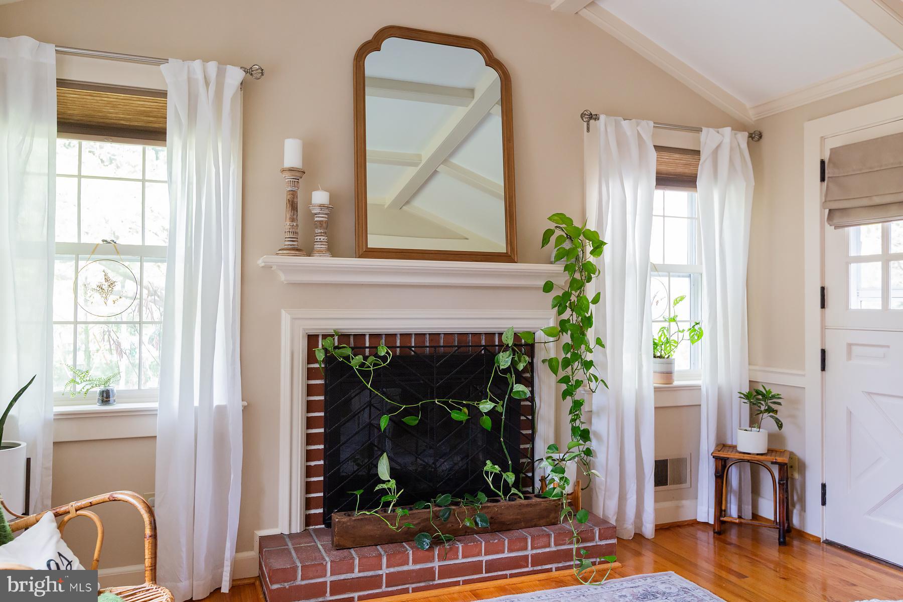 COUNTRY CLUB HEIGHTS - Residential