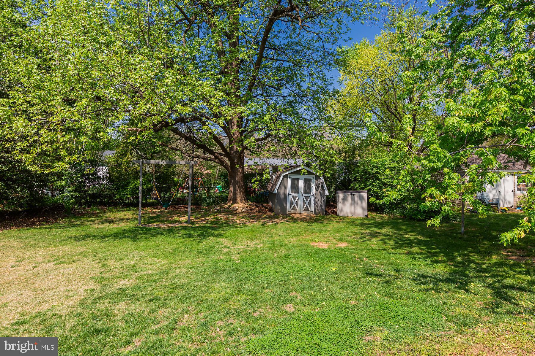 COUNTRY CLUB HEIGHTS - Residential