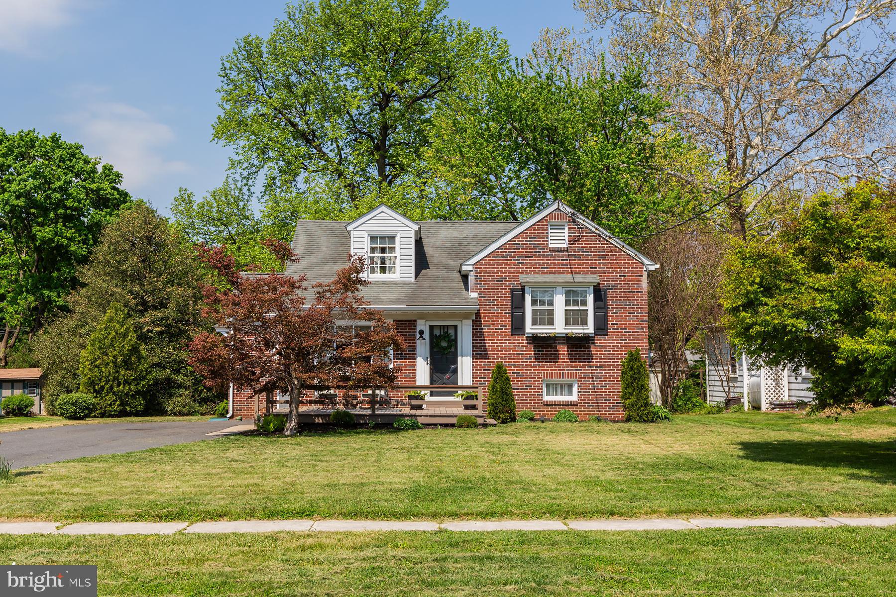 COUNTRY CLUB HEIGHTS - Residential