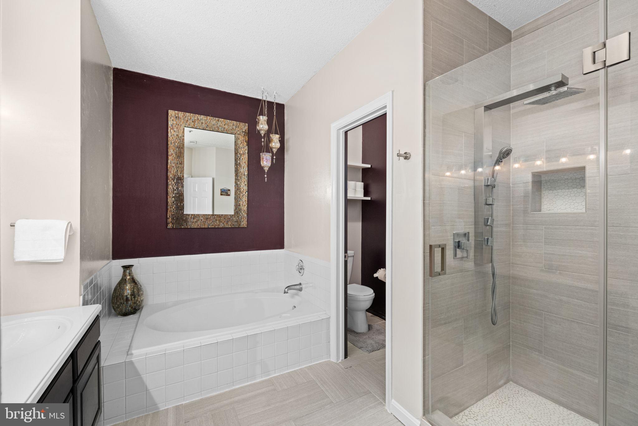 HILLWOOD - Residential