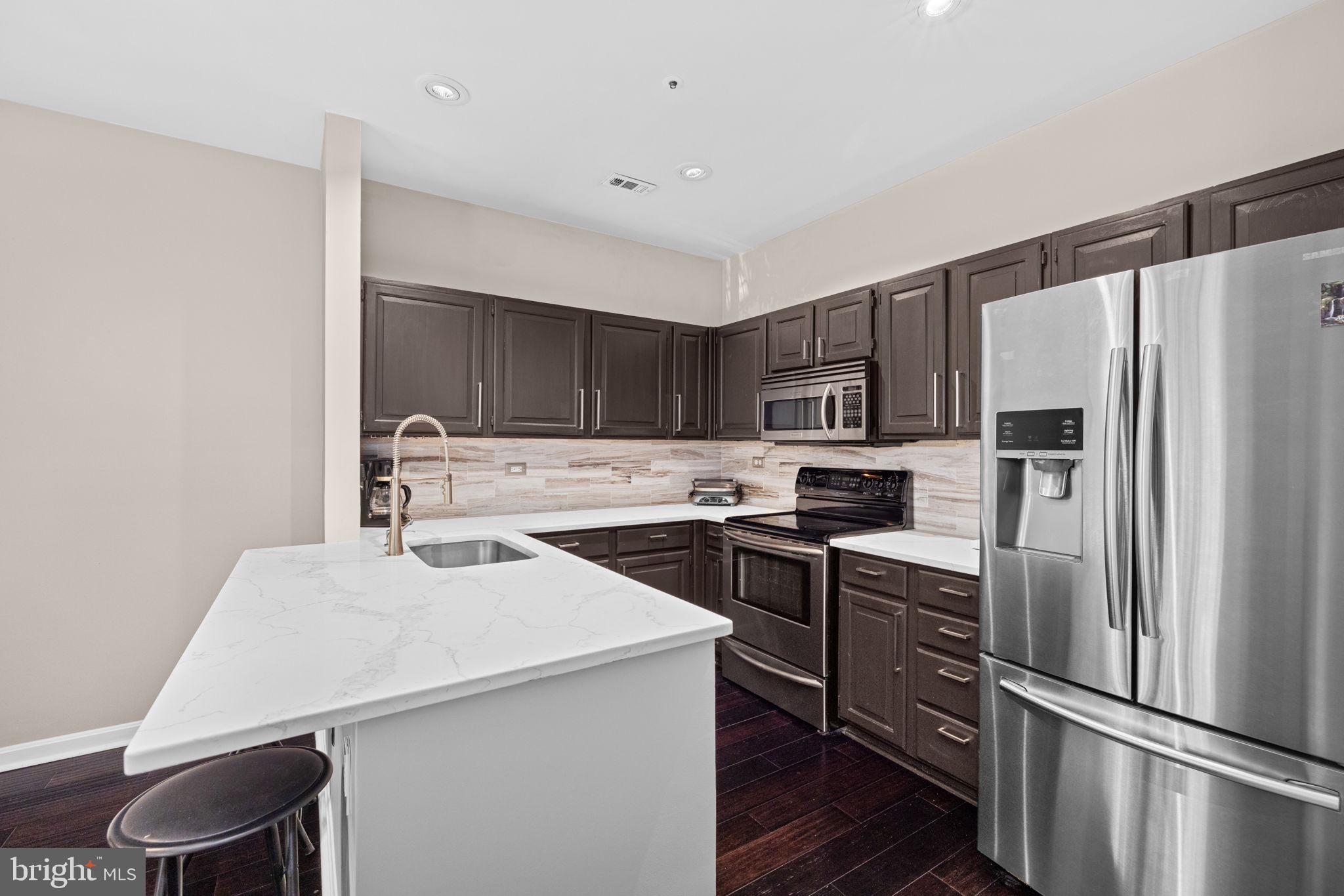 HILLWOOD - Residential