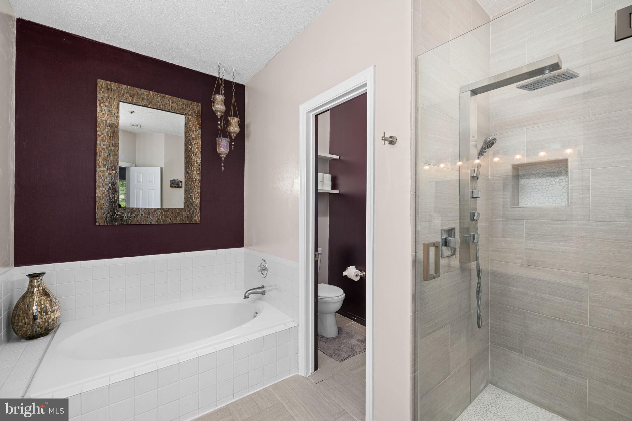 HILLWOOD - Residential