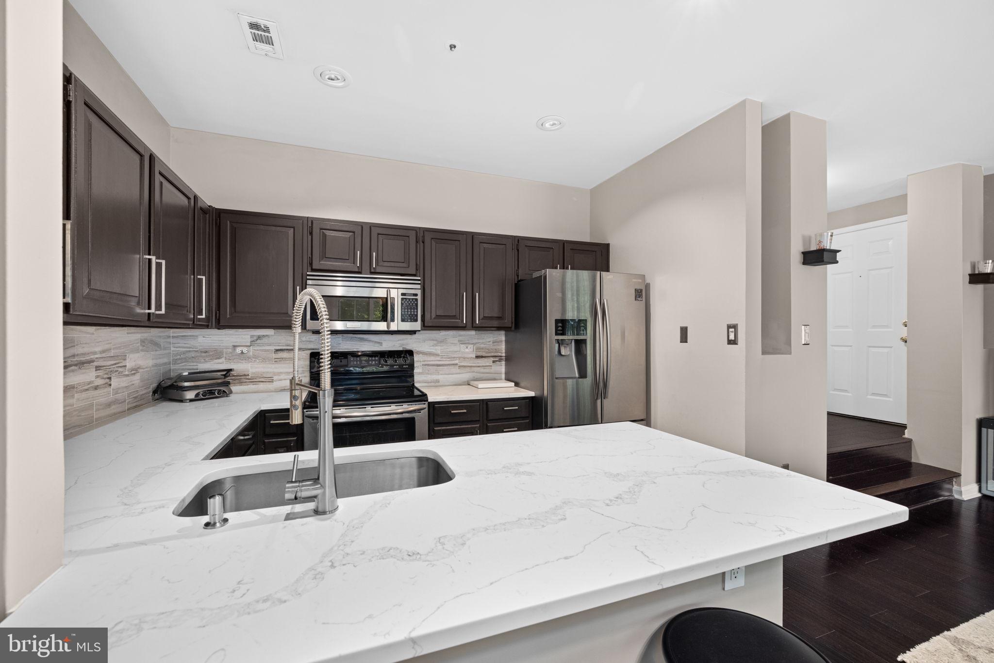 HILLWOOD - Residential