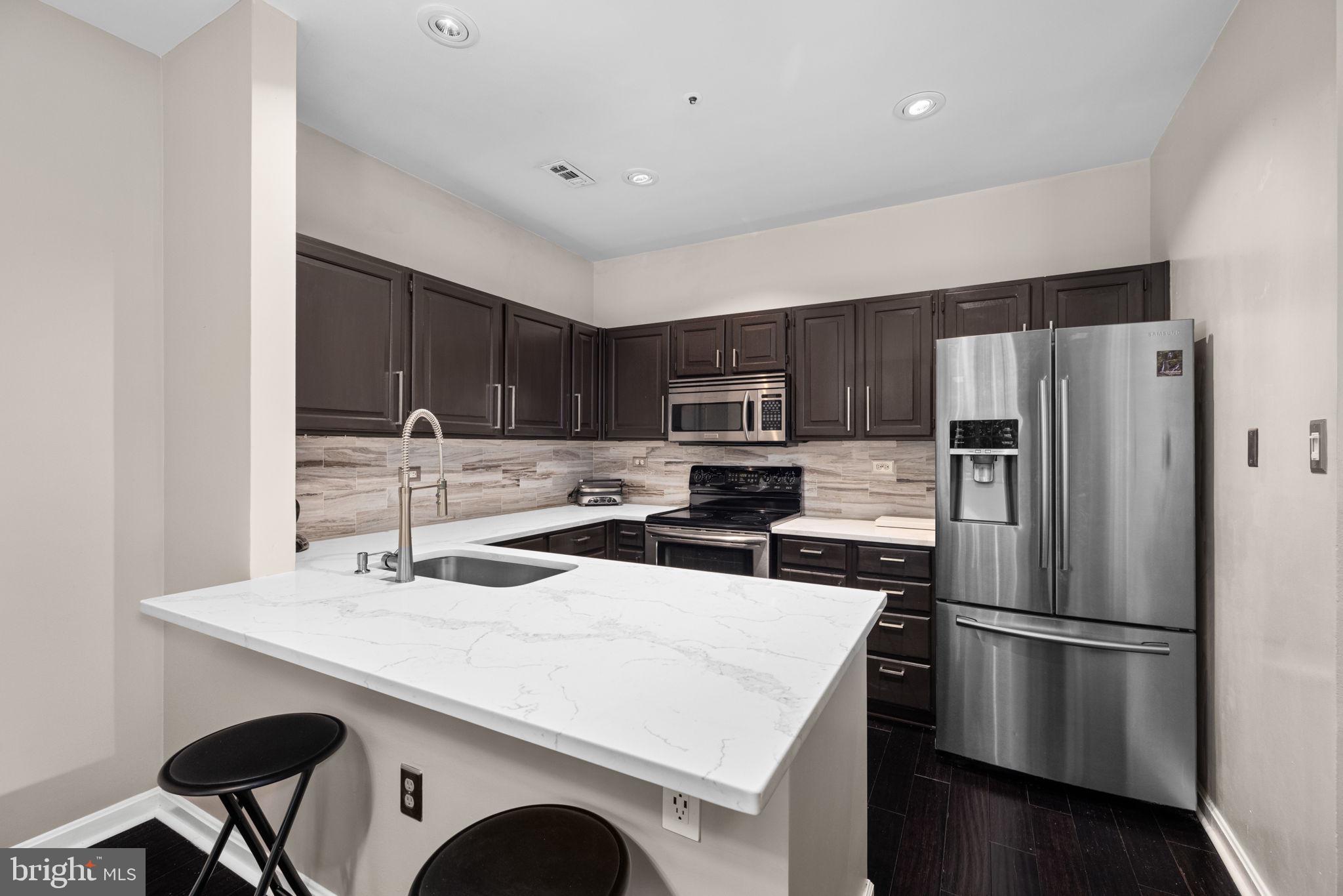 HILLWOOD - Residential