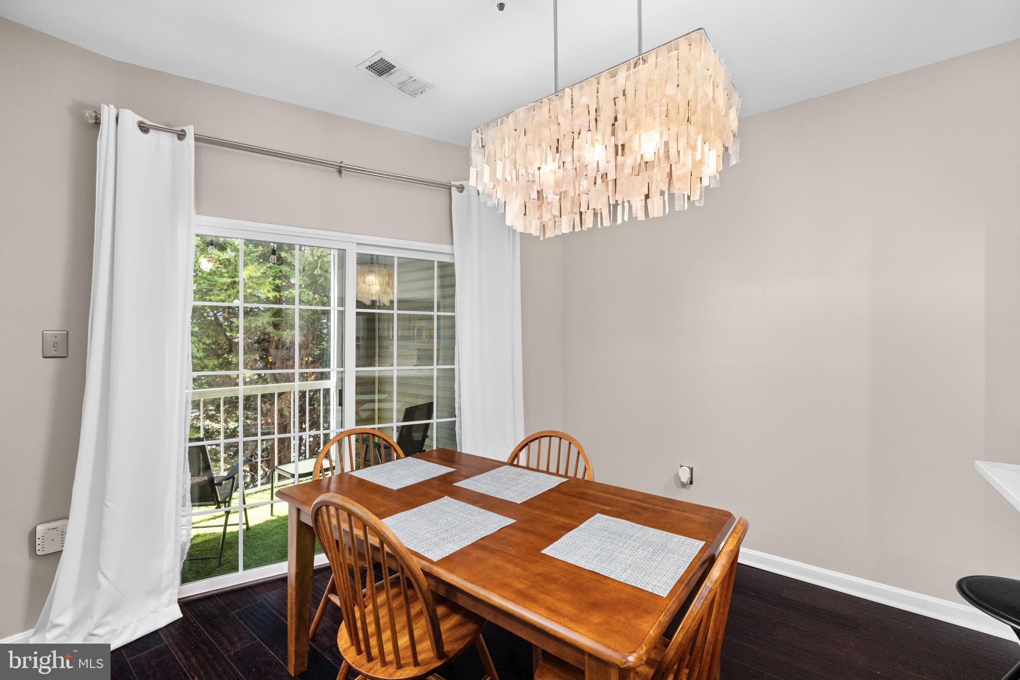 HILLWOOD - Residential