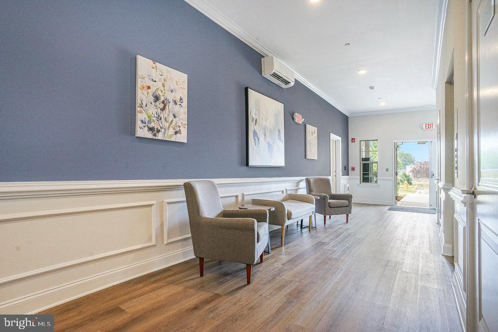 RESIDENCES AT BROOKHAVEN GLEN - Residential