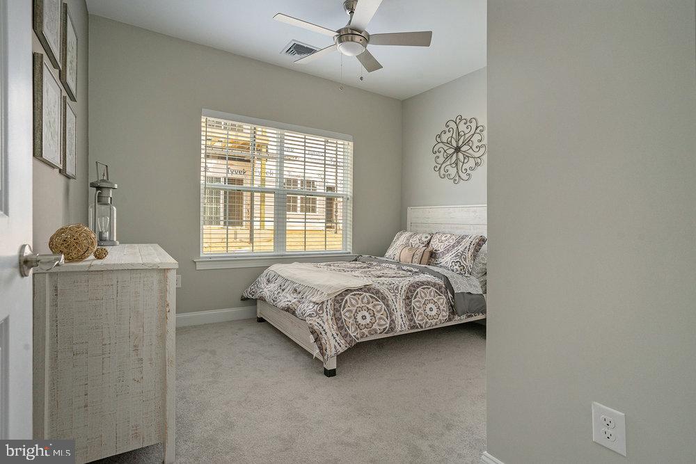 RESIDENCES AT BROOKHAVEN GLEN - Residential