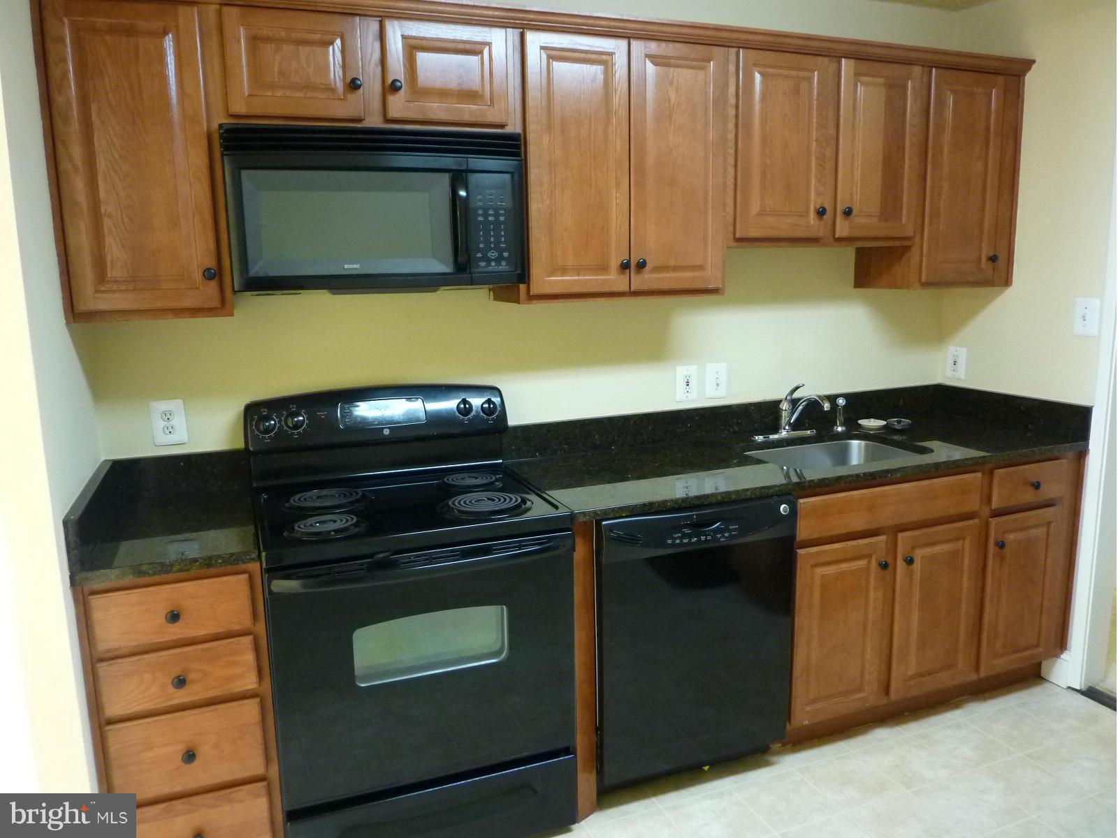 IDYLWOOD TOWERS CONDO - Residential Lease