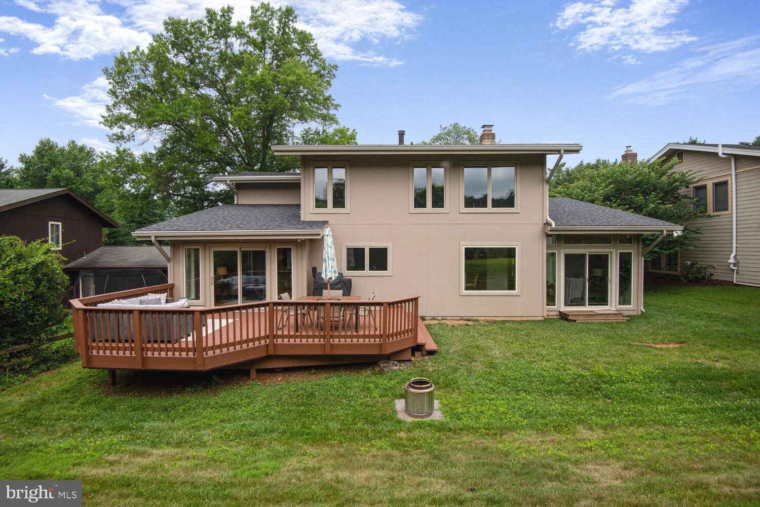 11121 BROAD GREEN DRIVE