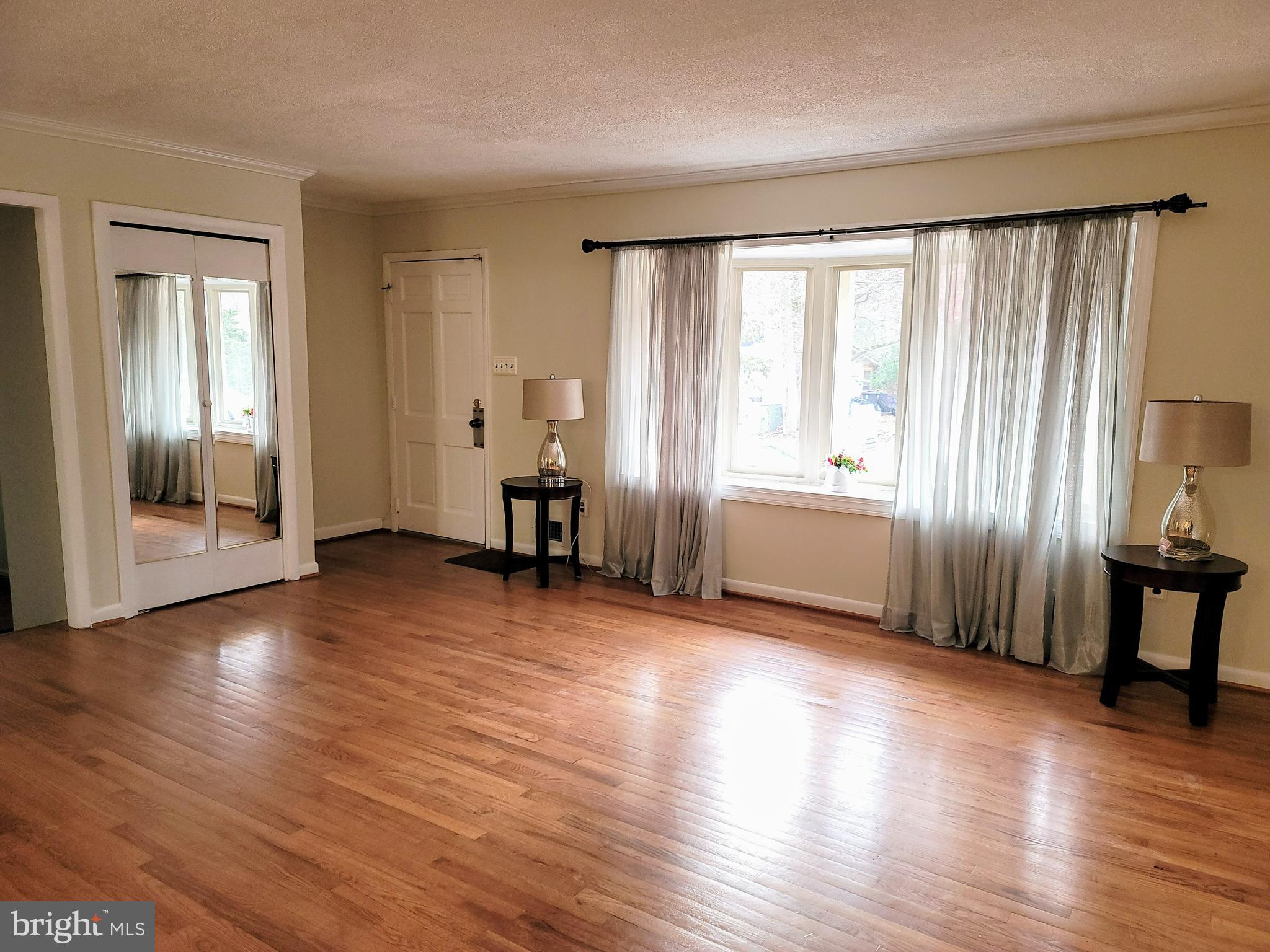 OAKLAWN - Residential