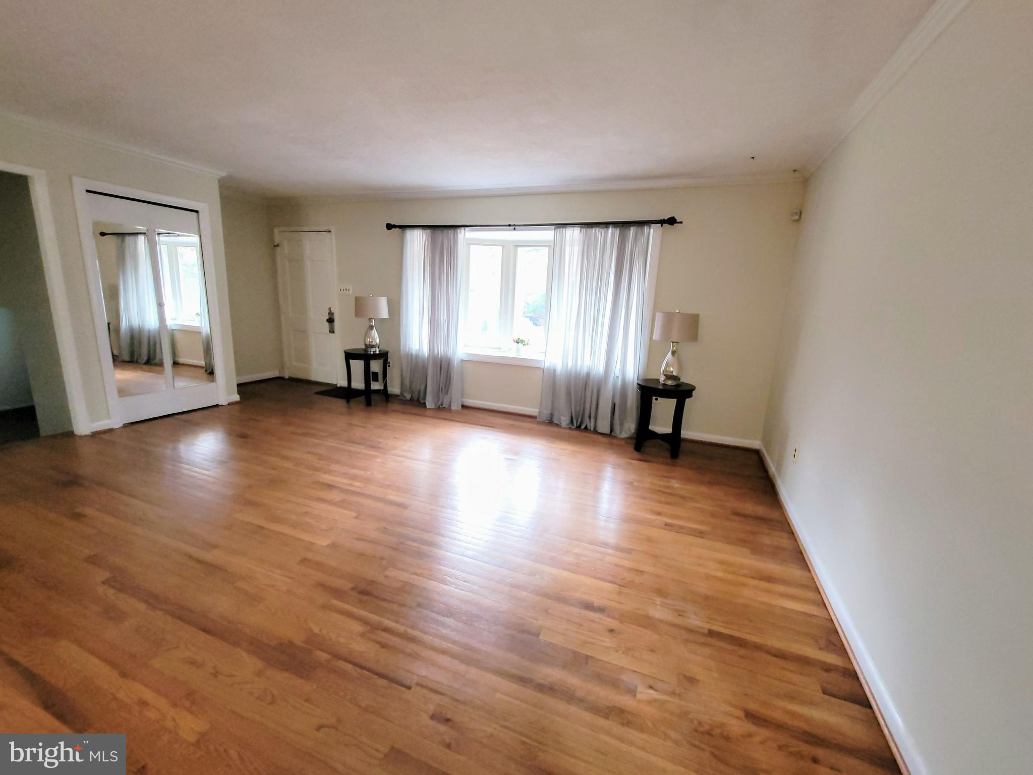 OAKLAWN - Residential