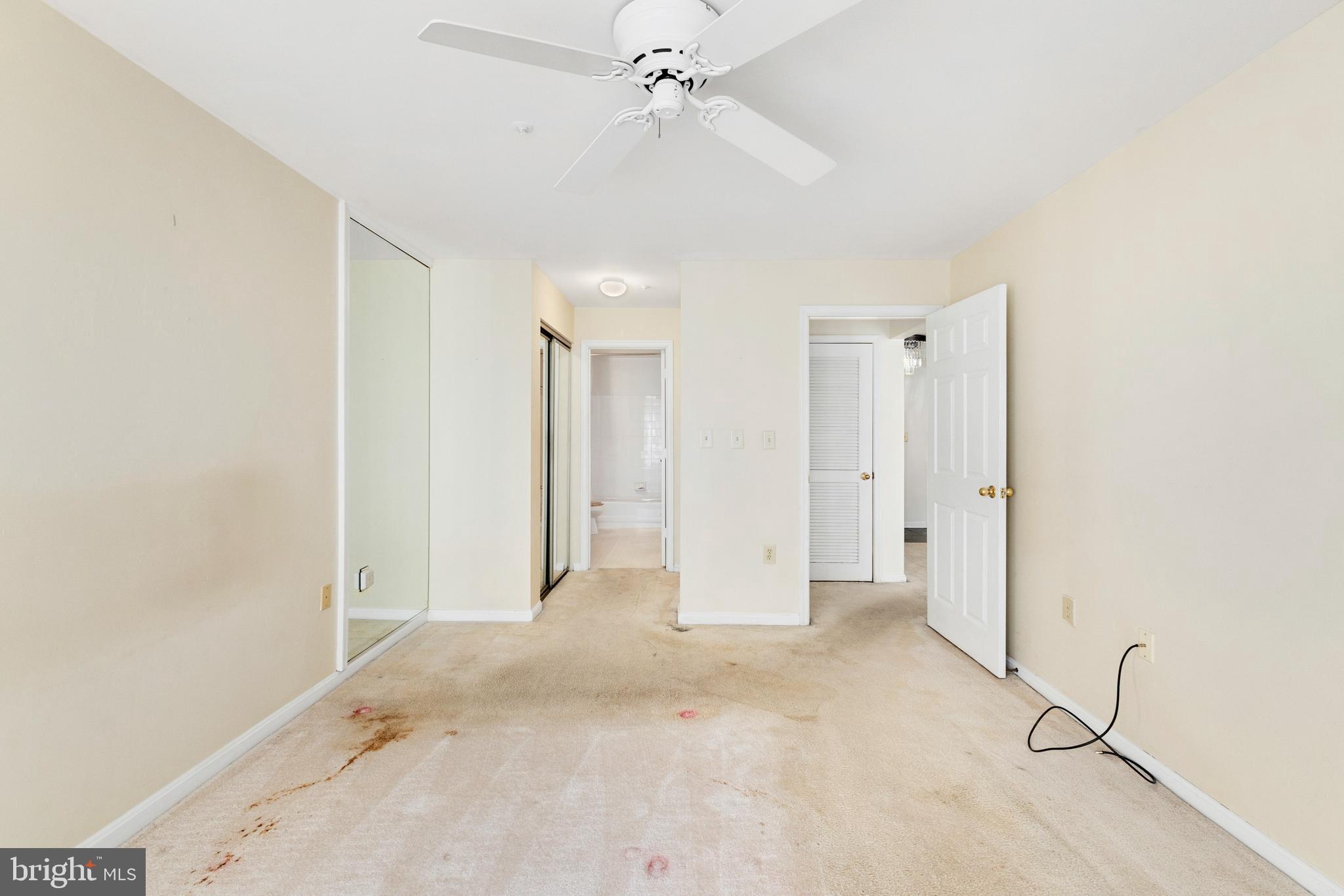 VILLAGE OF LONG REACH - Residential