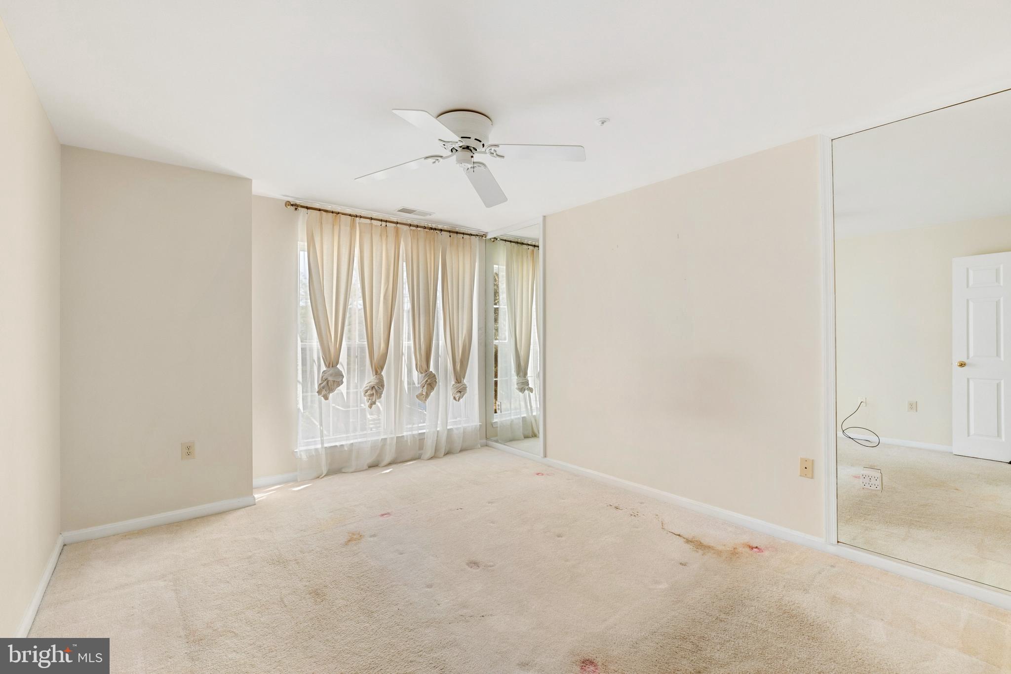 VILLAGE OF LONG REACH - Residential