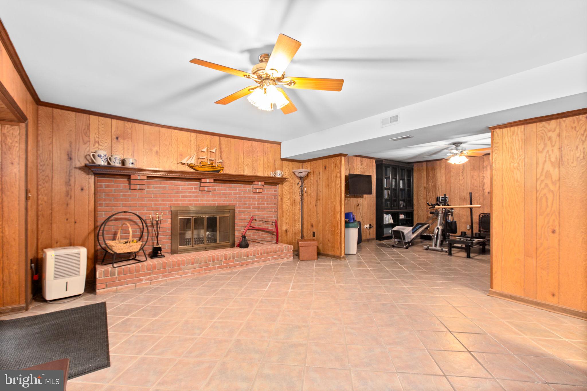 SLEEPY HOLLOW - Residential