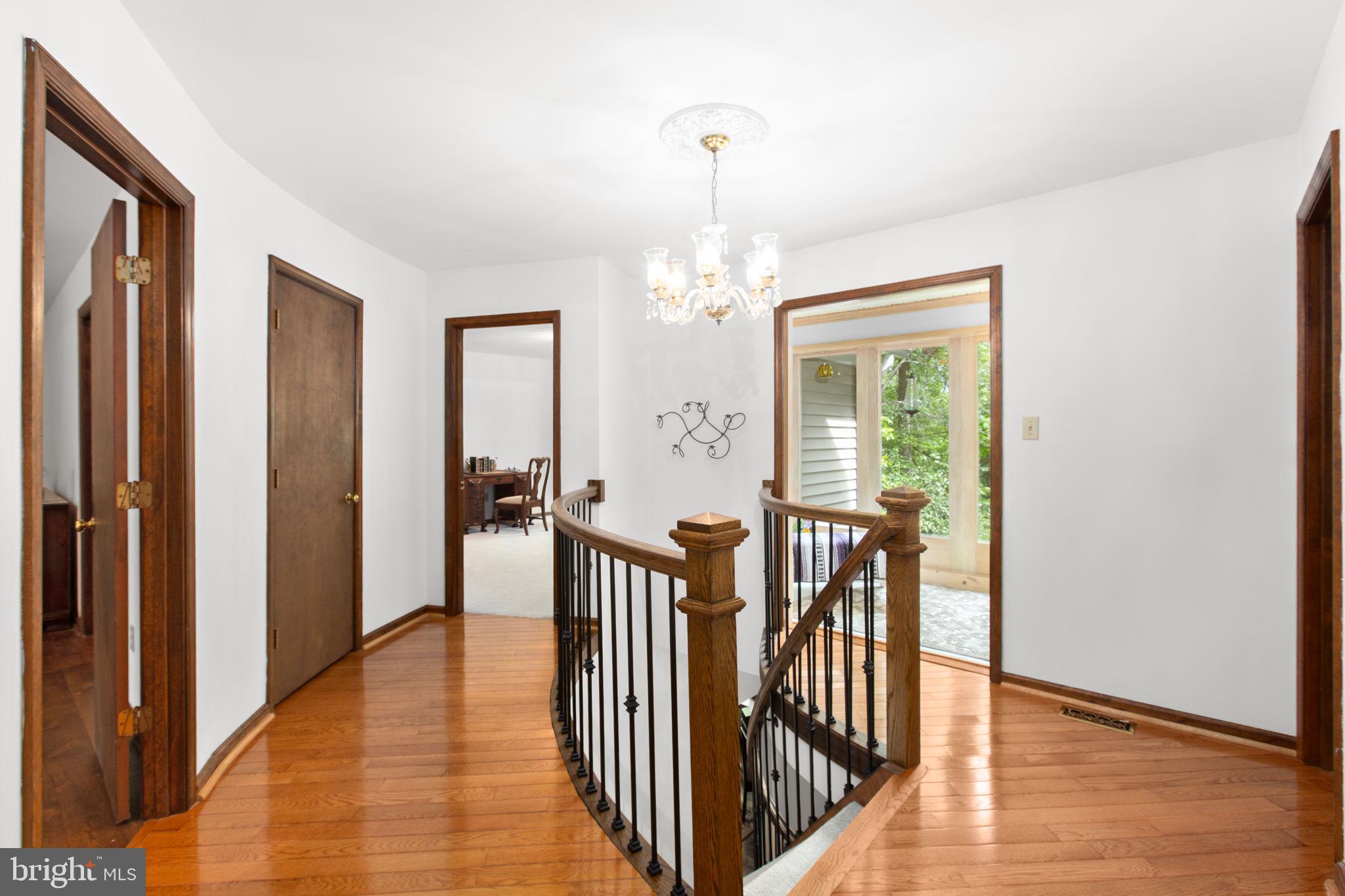 SLEEPY HOLLOW - Residential