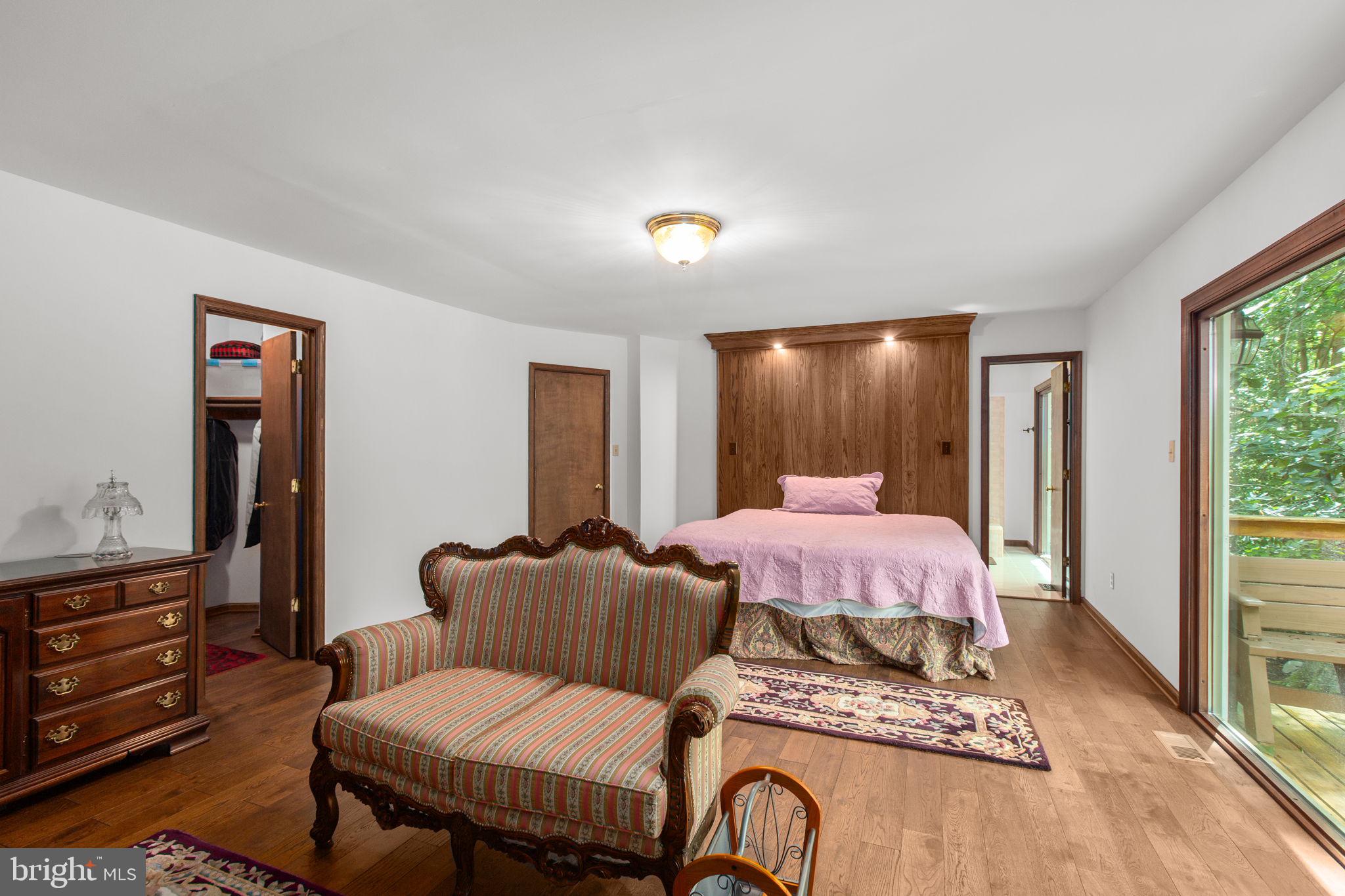 SLEEPY HOLLOW - Residential