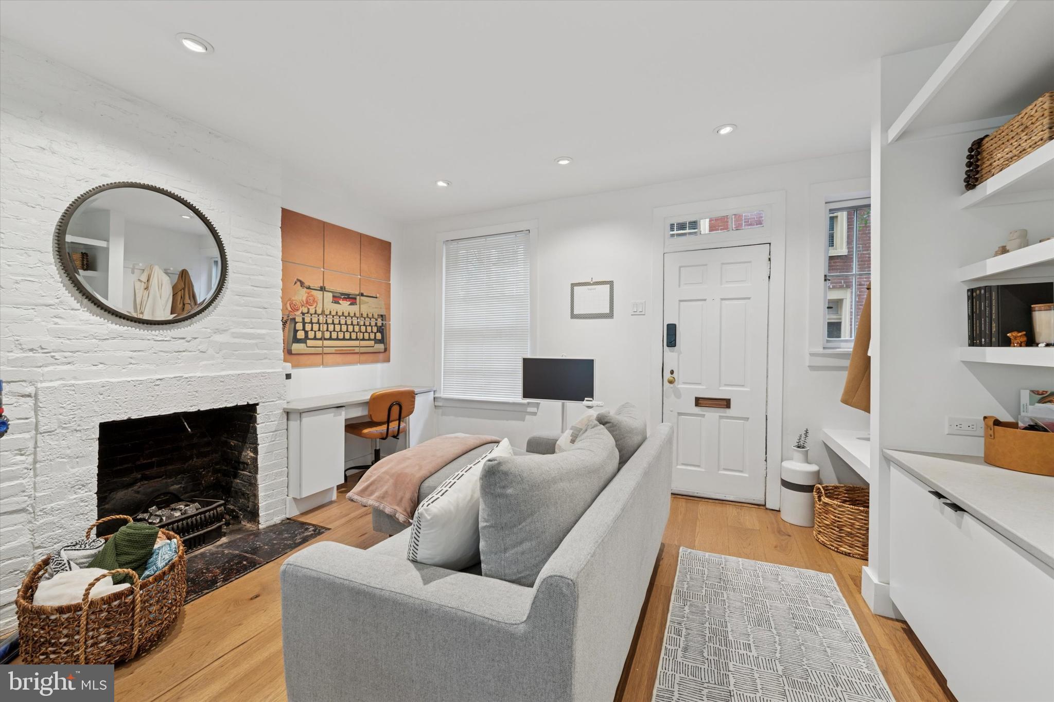 WASHINGTON SQ WEST - Residential Lease