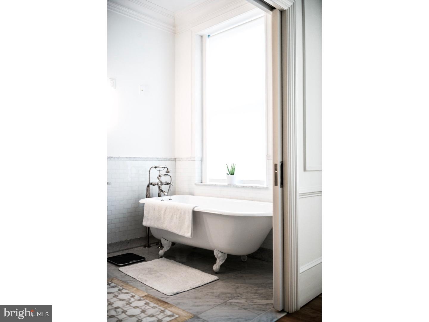 RITTENHOUSE SQUARE - Residential