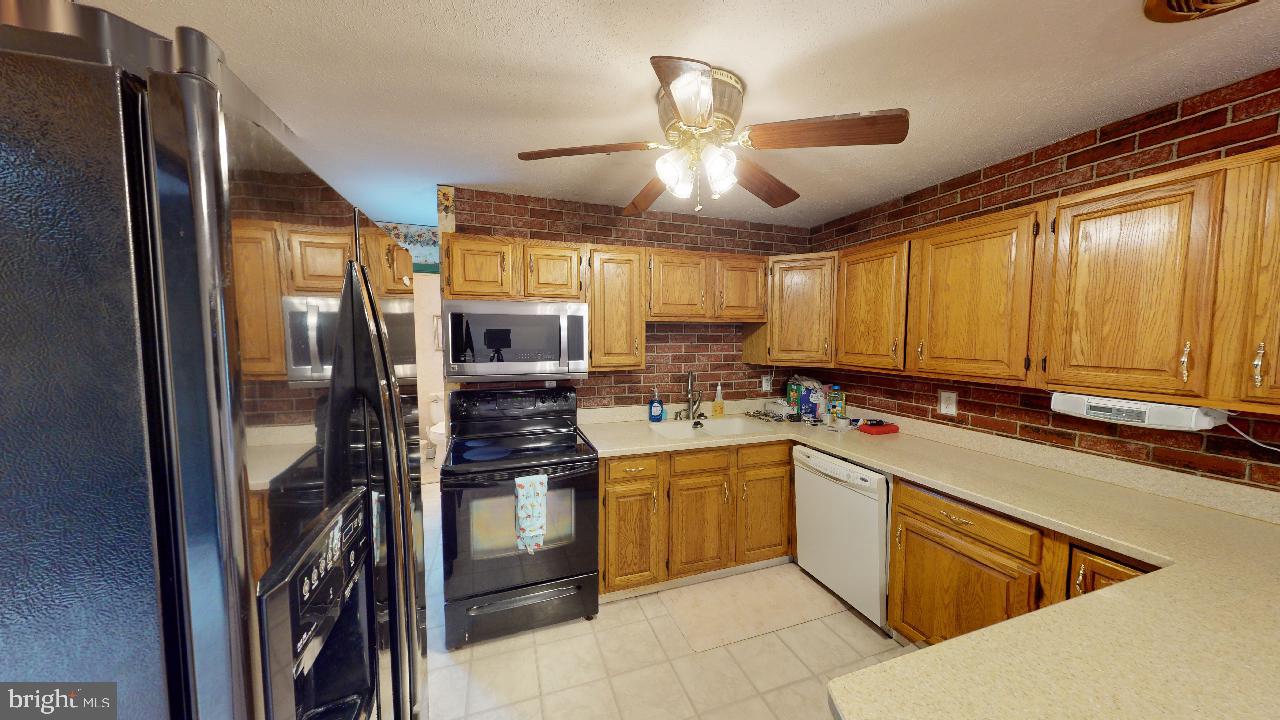 KNOBLEY HEIGHTS - Residential