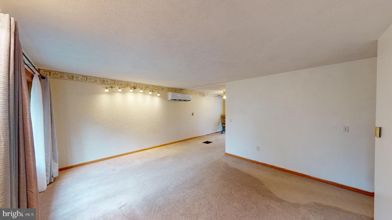 KNOBLEY HEIGHTS - Residential