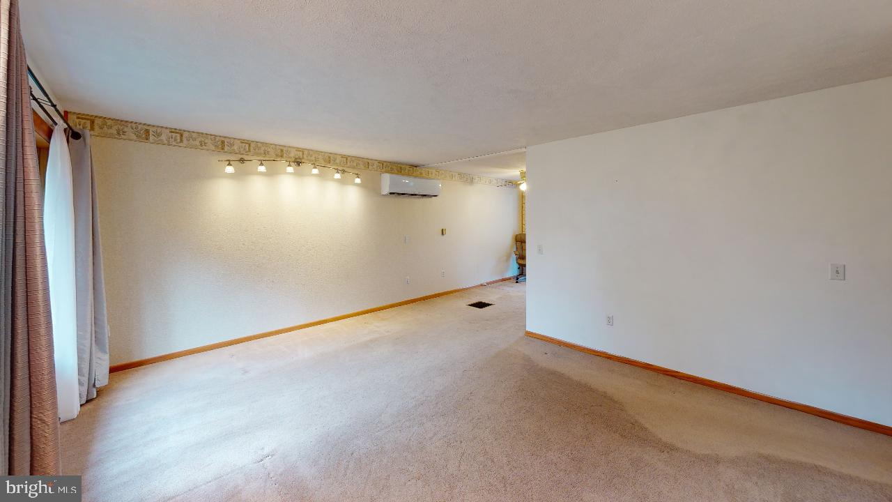 KNOBLEY HEIGHTS - Residential