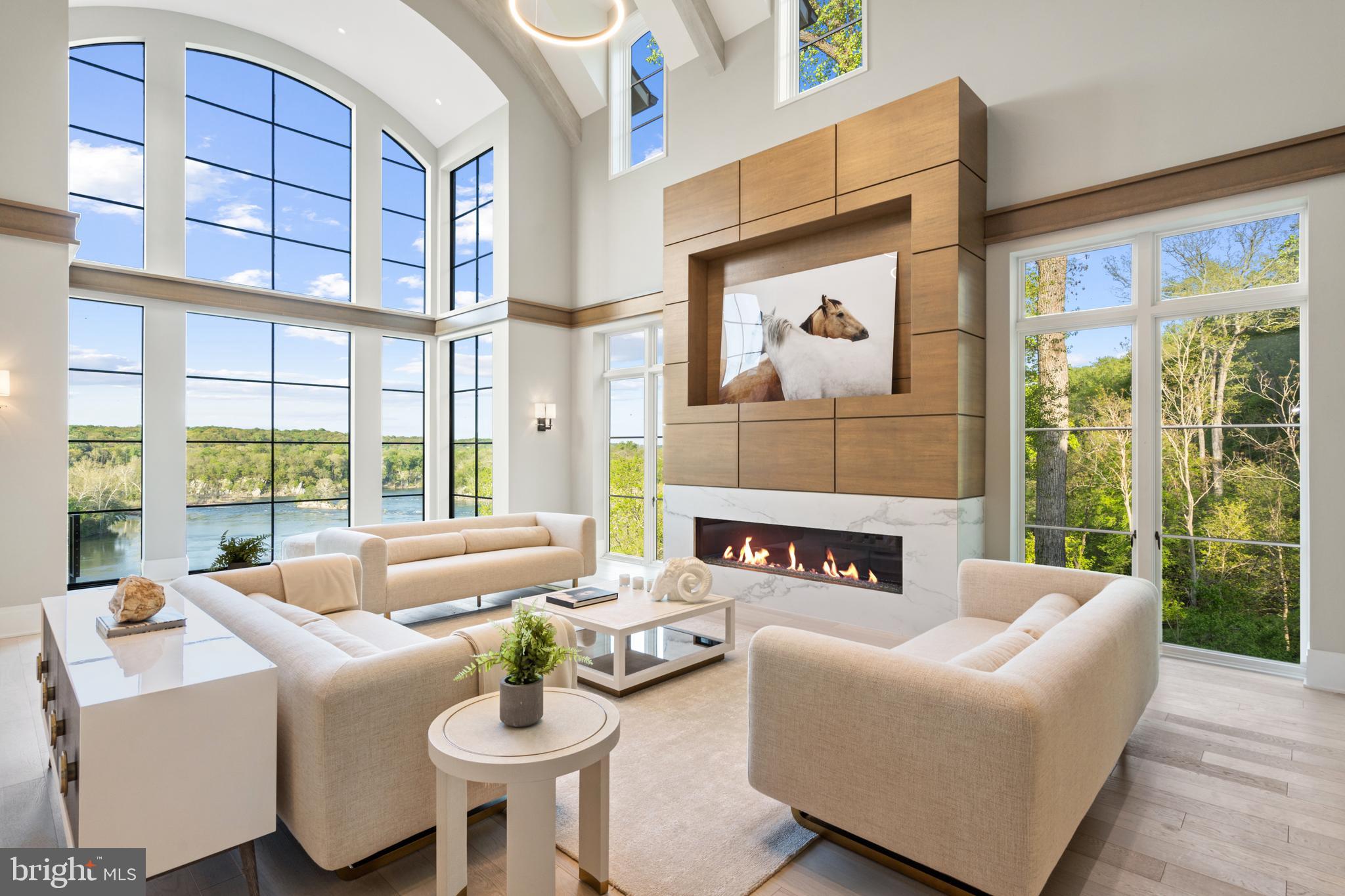 BULLS NECK HUNDRED - Residential