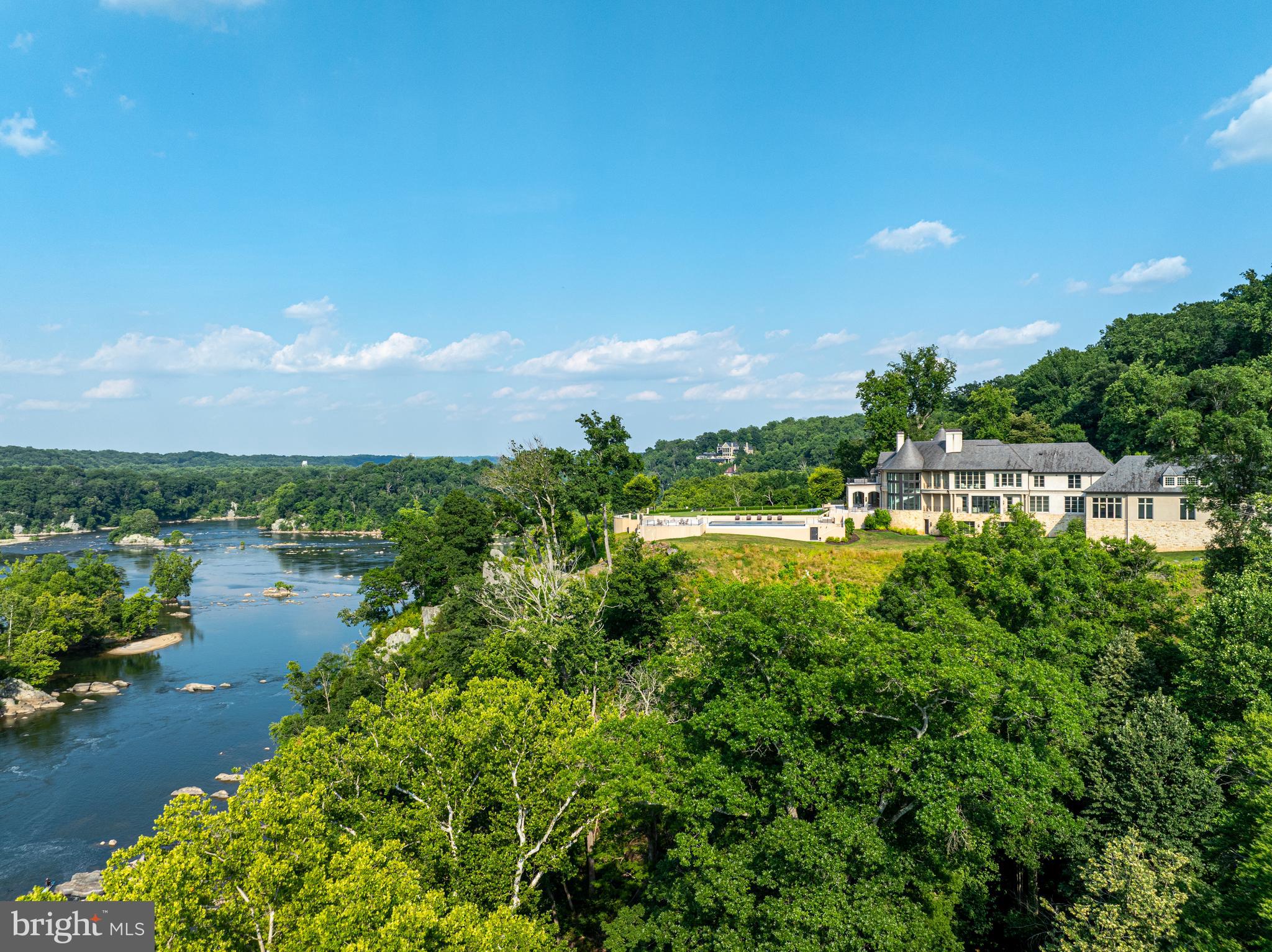 BULLS NECK HUNDRED - Residential