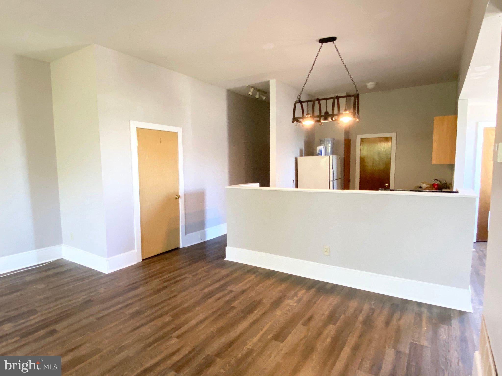 514 MONMOUTH STREET 518 3
