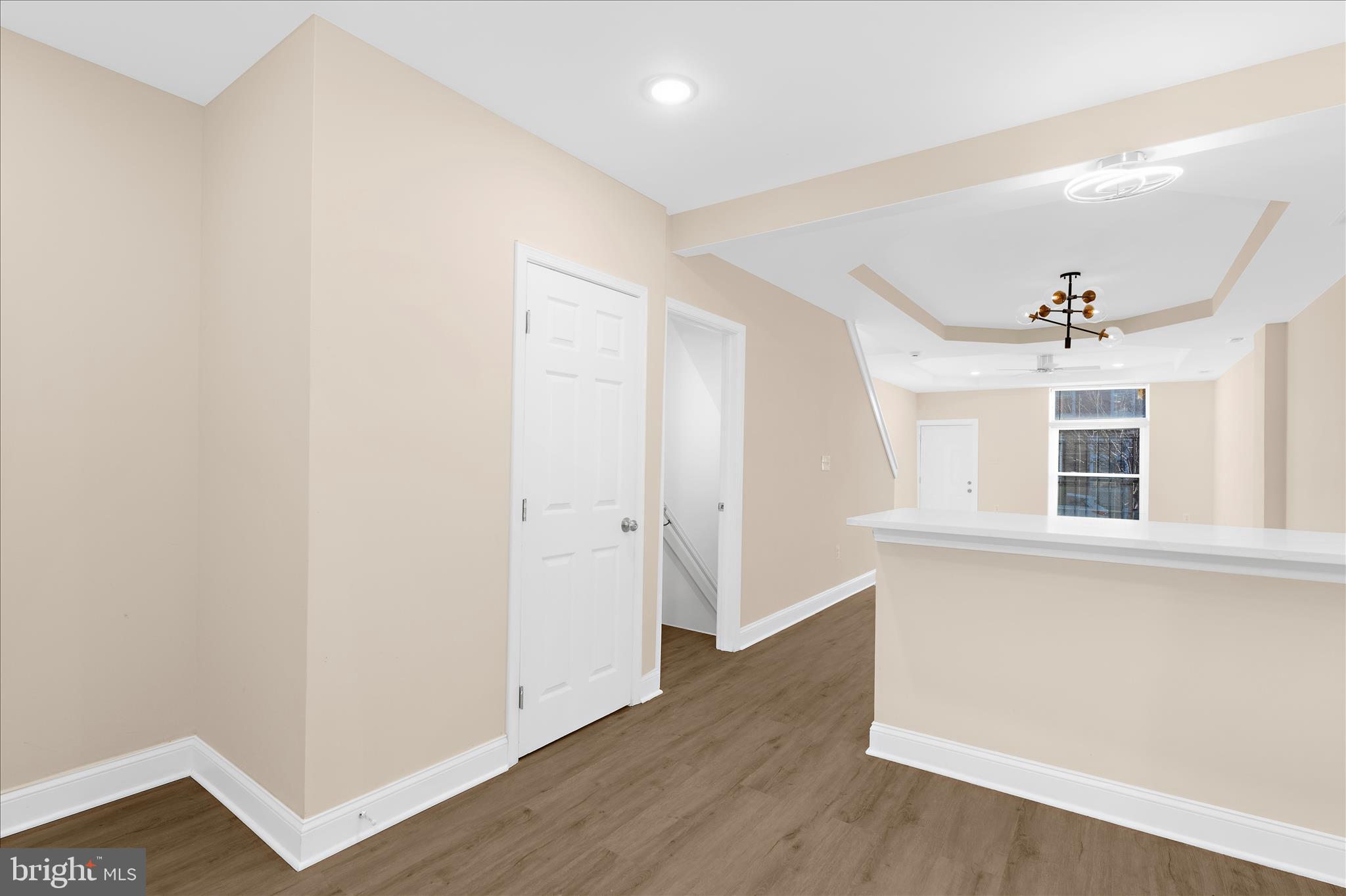 BROADWAY EAST - Residential