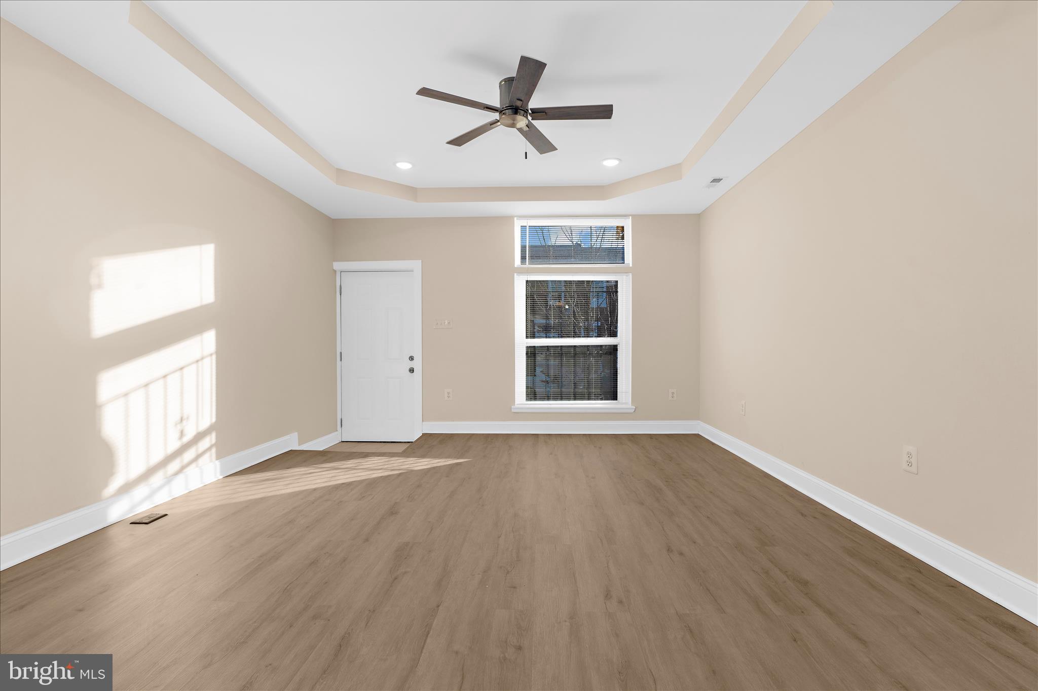 BROADWAY EAST - Residential