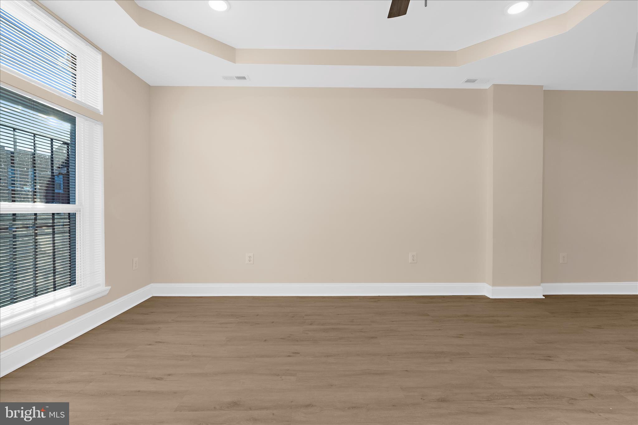 BROADWAY EAST - Residential