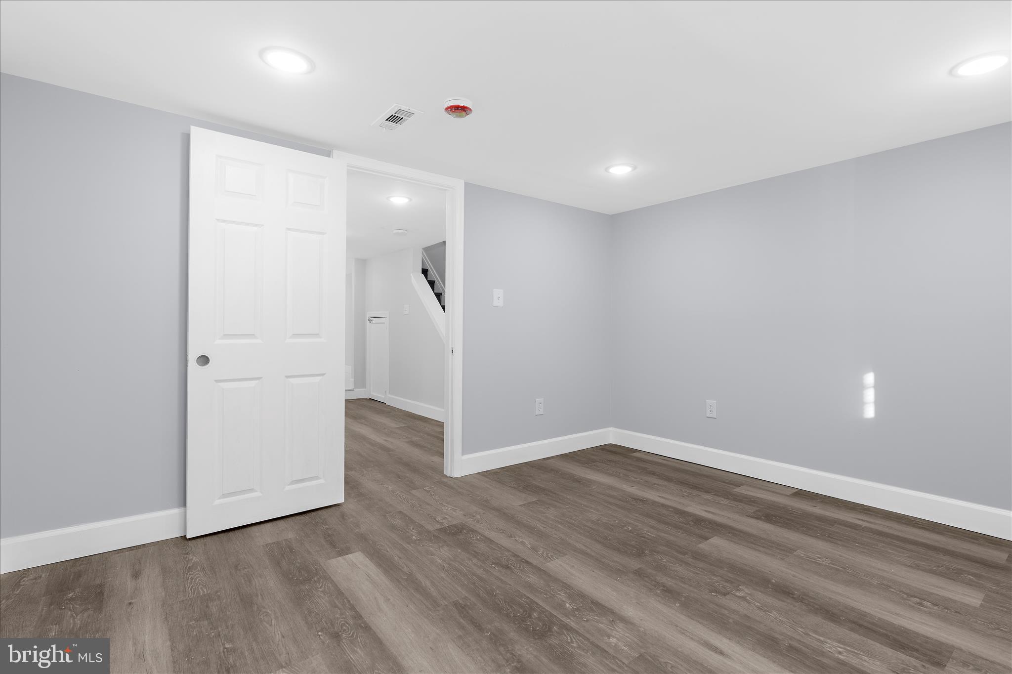 BROADWAY EAST - Residential