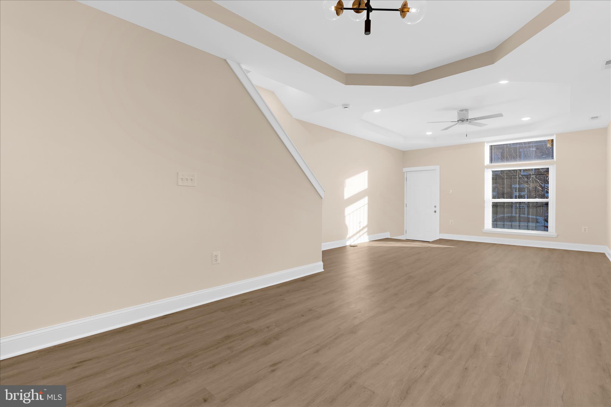 1402 N MONTFORD AVENUE