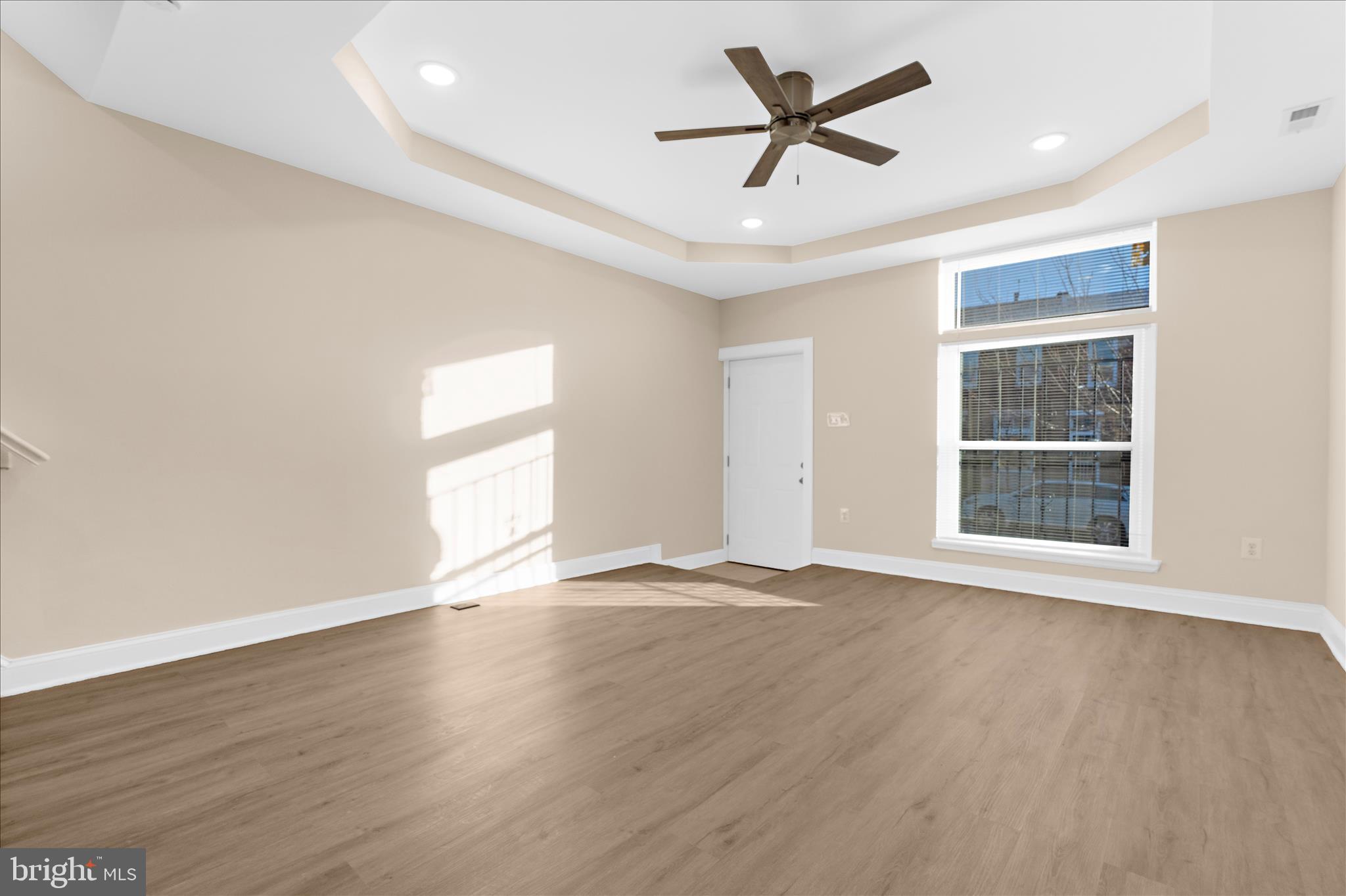 BROADWAY EAST - Residential