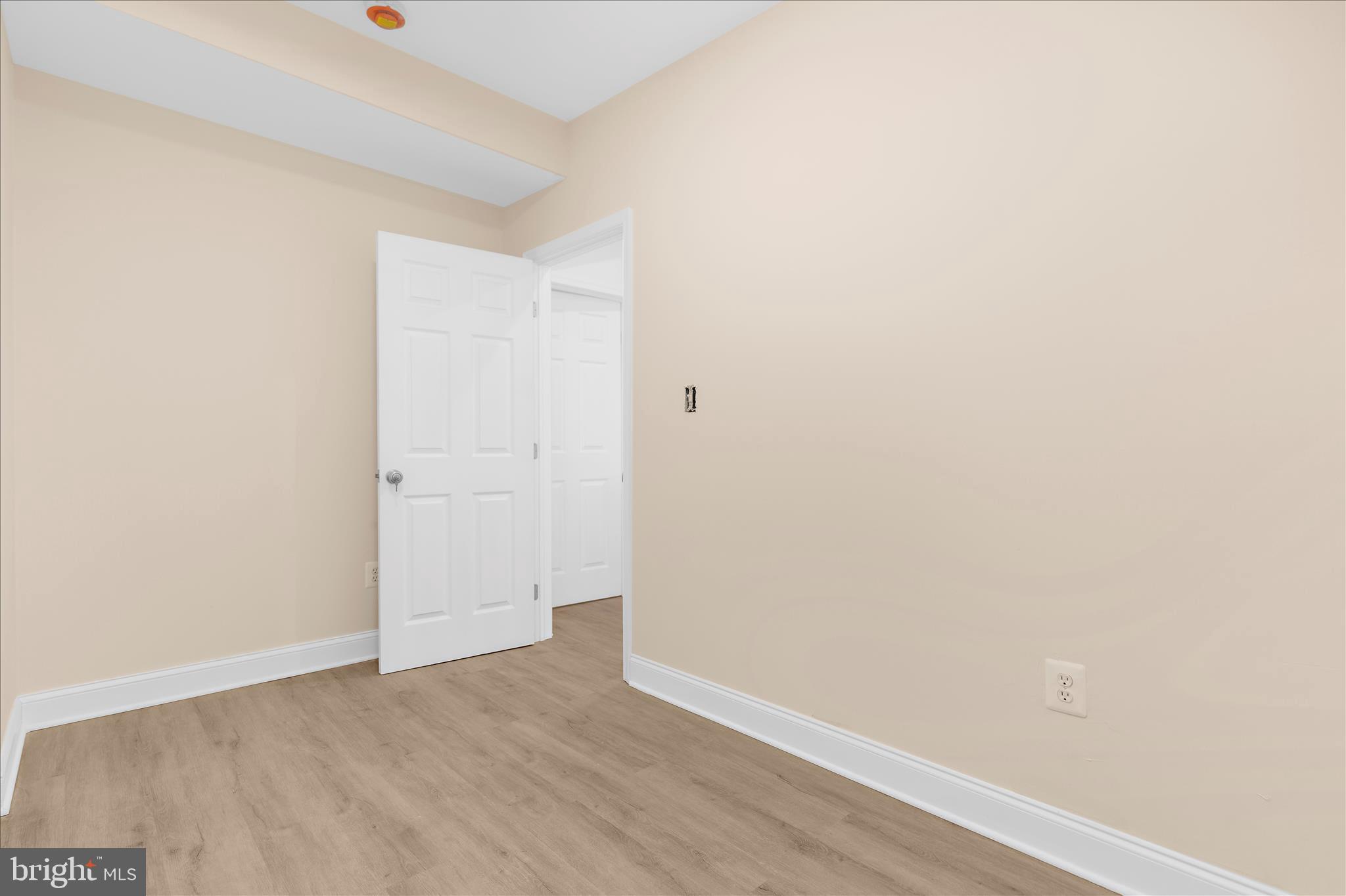 BROADWAY EAST - Residential