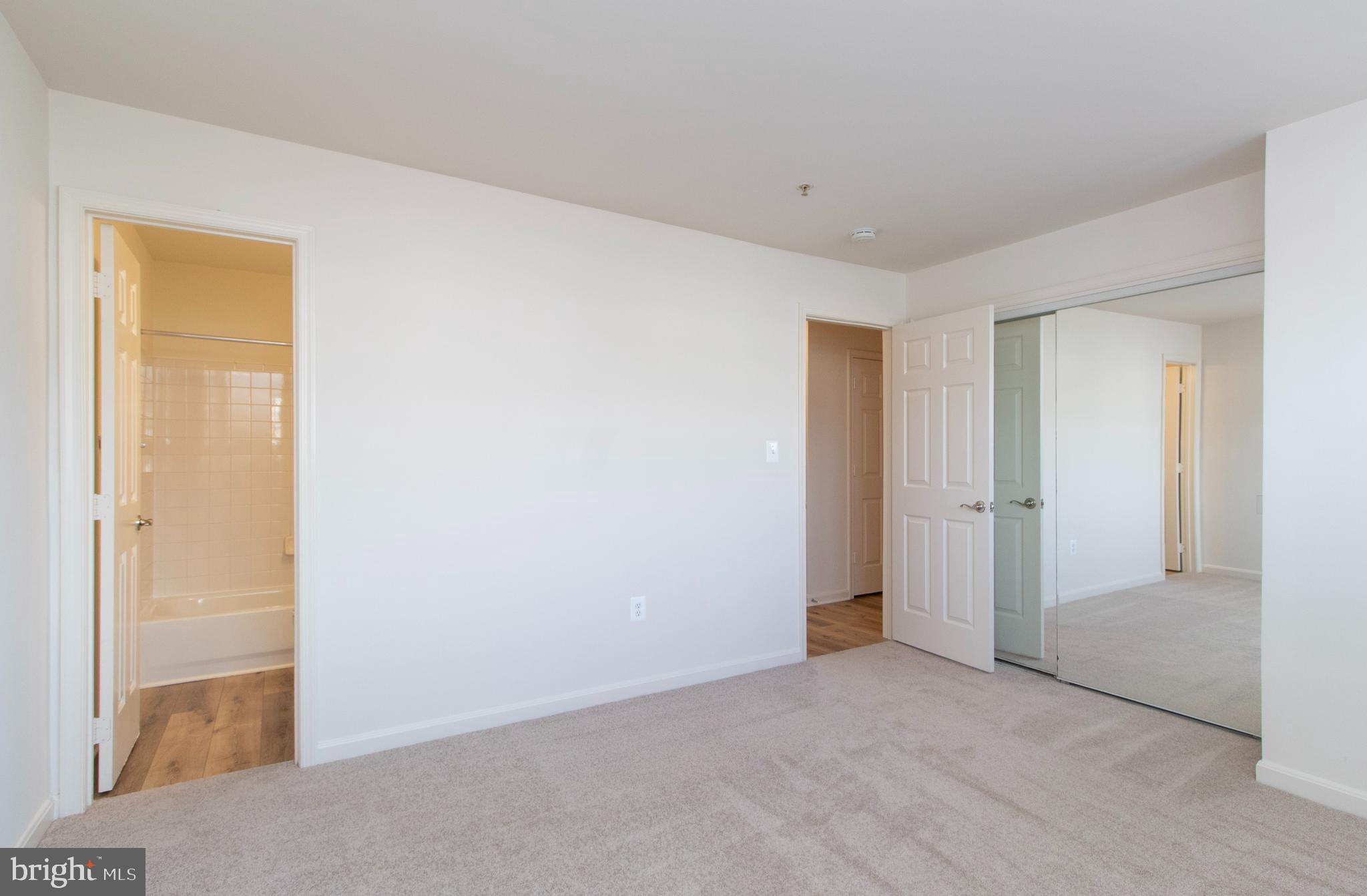 APPLEGATE CONDO - Residential Lease