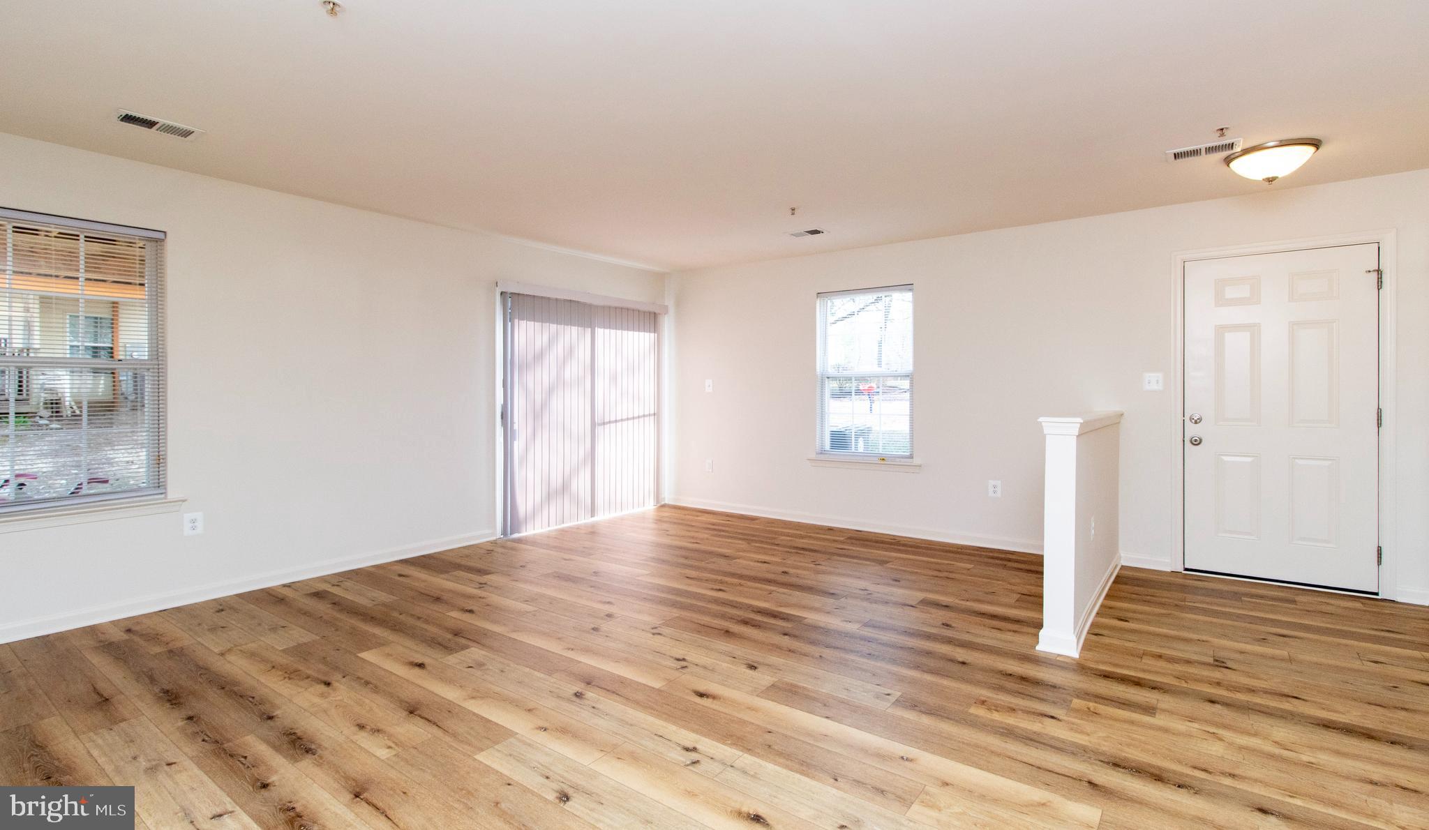 APPLEGATE CONDO - Residential Lease