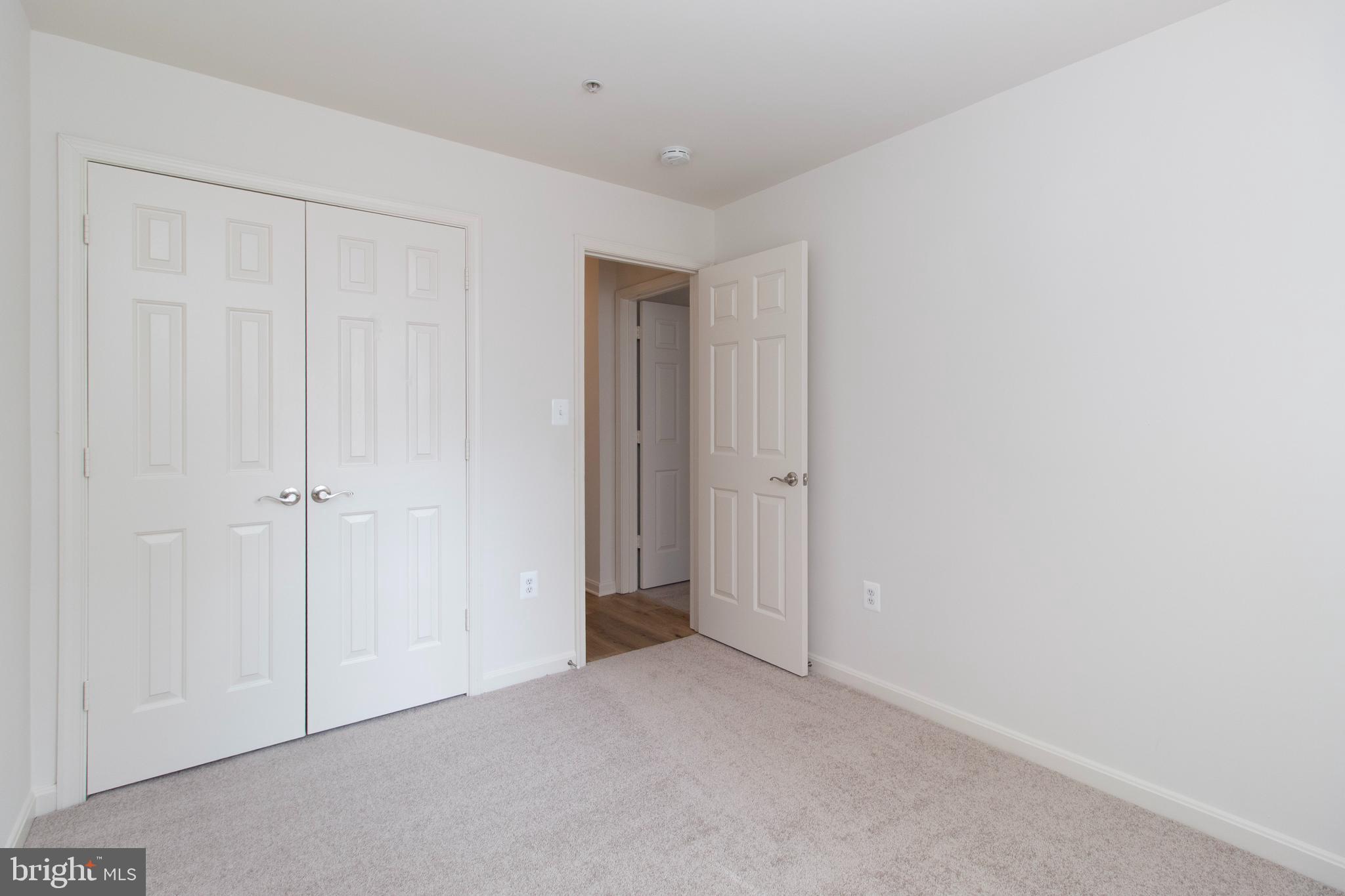 APPLEGATE CONDO - Residential Lease