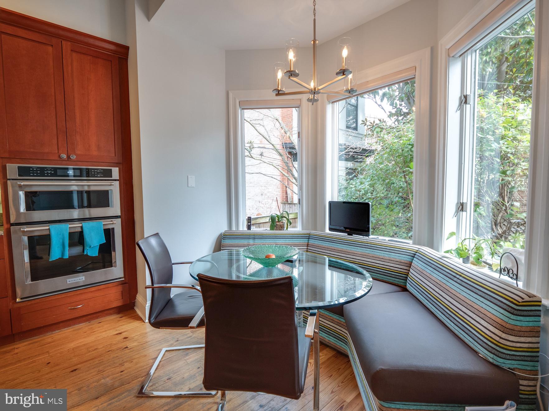CAPITOL HILL - Residential