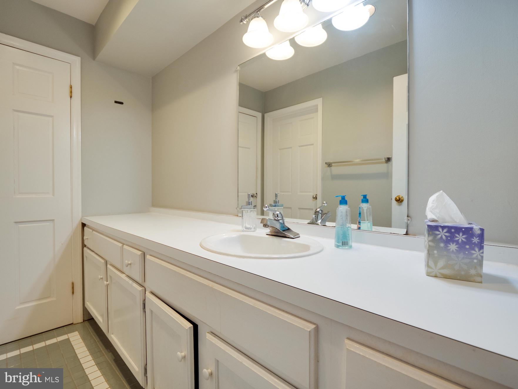CAPITOL HILL - Residential
