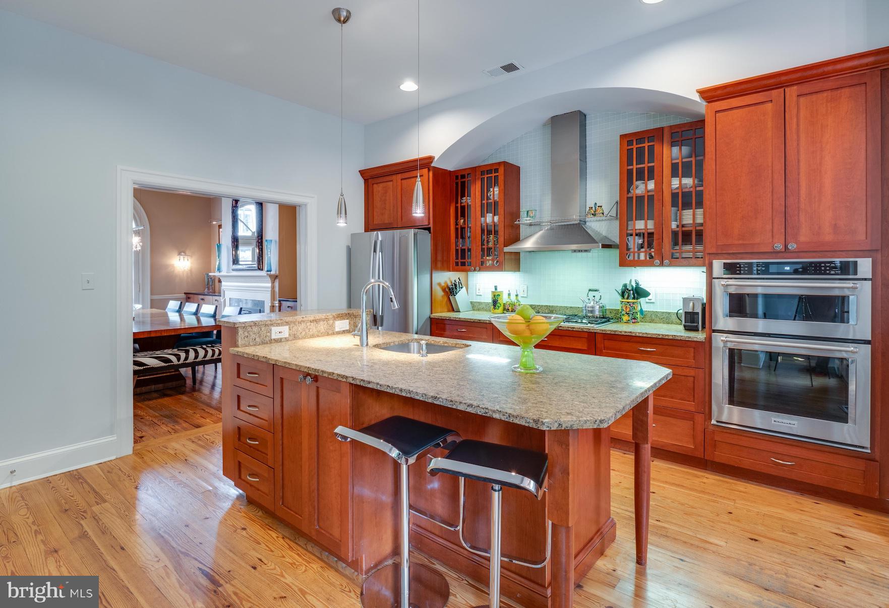 CAPITOL HILL - Residential