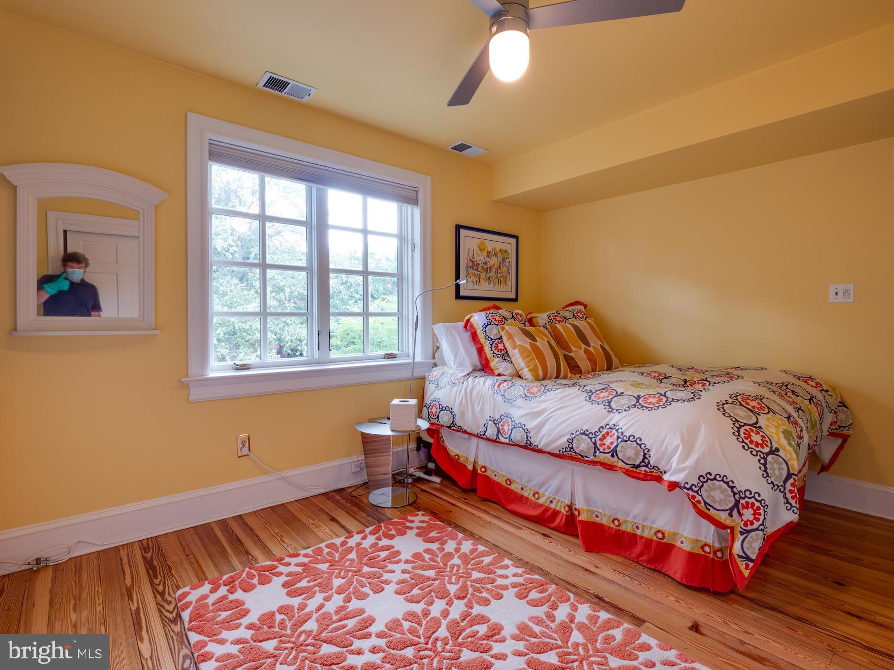 CAPITOL HILL - Residential